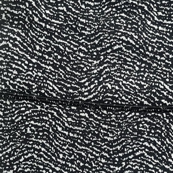 Lululemon Wunder Under Luon Ripple Jacquard Crop White Black Align - Picture 6 of 10